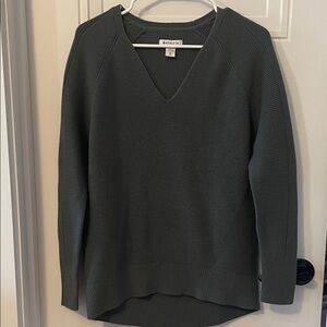 Athleta Women's Dark Green V-Neck Sweater